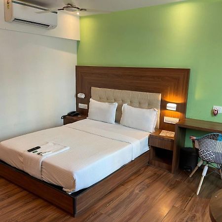 Hotel Byaris International By Bizzgrow Hotels Mumbai Kültér fotó
