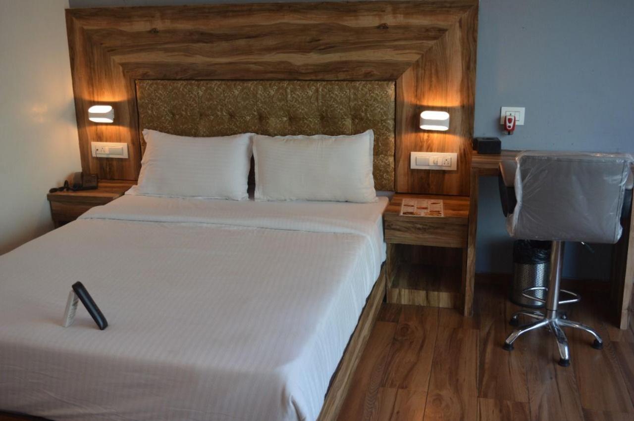 Hotel Byaris International By Bizzgrow Hotels Mumbai Kültér fotó